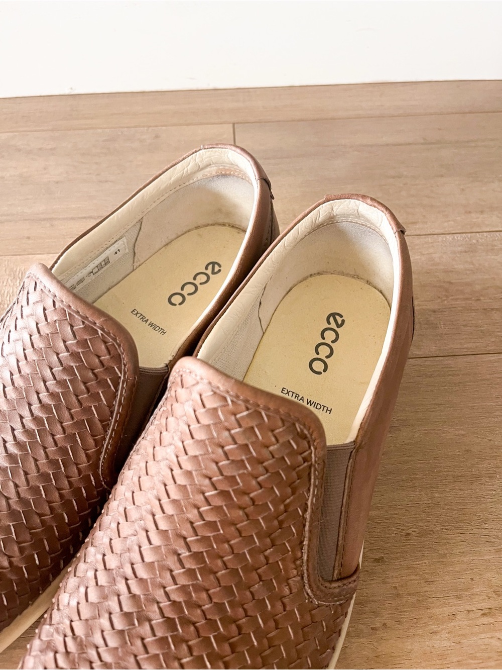 ECCO Women's Soft 7 Woven Slip-On 2.0 Sneaker 10/10.5 Extra Width - Picture 8 of 14